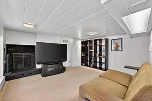 316 Oxford Rd, Waukesha, WI 53186 - Photo 36