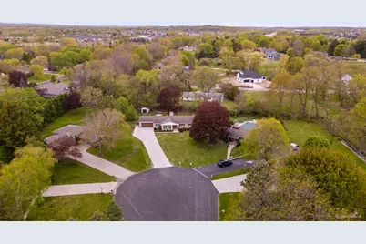 14675  Santa Rosa Dr, Brookfield, WI 53005 - Photo 32