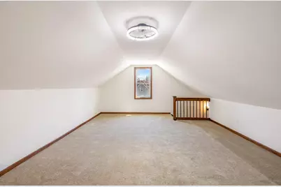 2808 S Greeley Ave, Milwaukee, WI 53207 - Photo 16