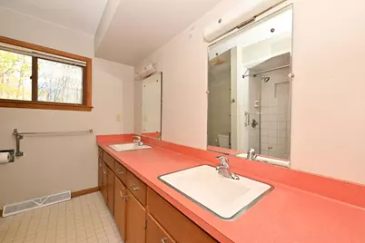 4108 W Woodward Dr, Franklin, WI 53132 - Photo 20