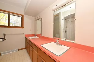 4108 W Woodward Dr, Franklin, WI 53132 - Photo 20