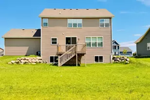 W201N5523 Magnolia Ln, Menomonee Falls, WI 53051 - Photo 42