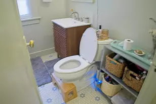 5526 W Wells St, Milwaukee, WI 53208 - Photo 14