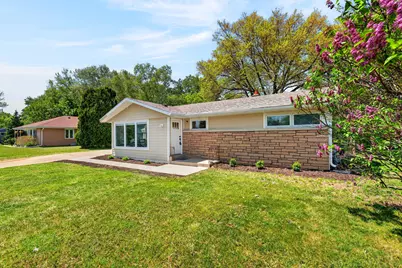 2965 N 124th St, Brookfield, WI 53005 - Photo 2