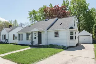 258 15th St, Fond du Lac, WI 54935 - Photo 2