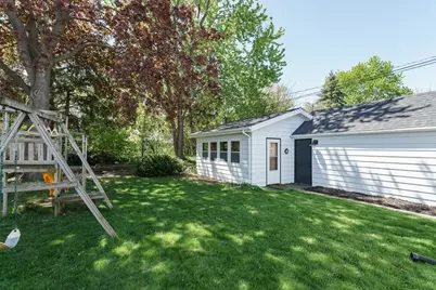 258  15th St, Fond du Lac, WI 54935 - Photo 6