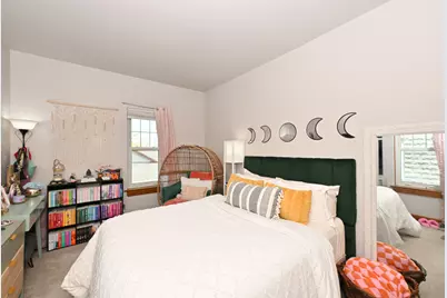 2440 S Wentworth Ave, Milwaukee, WI 53207 - Photo 8