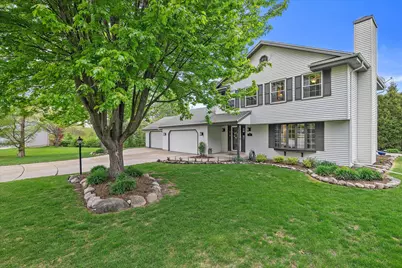 8450 S Heritage Ct, Oak Creek, WI 53154 - Photo 1
