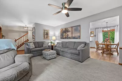 8450 S Heritage Ct, Oak Creek, WI 53154 - Photo 20
