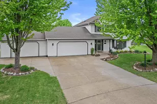 8450 S Heritage Ct, Oak Creek, WI 53154 - Photo 36