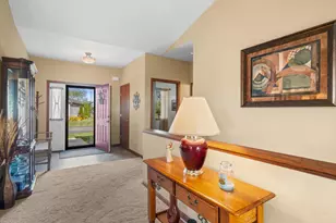 202 Meadow Ct, Delavan, WI 53115 - Photo 18