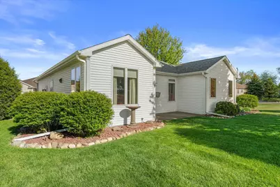 202  Meadow Ct #14, Delavan, WI 53115 - Photo 38