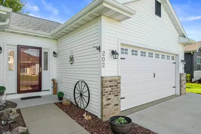 202  Meadow Ct #14, Delavan, WI 53115 - Photo 34