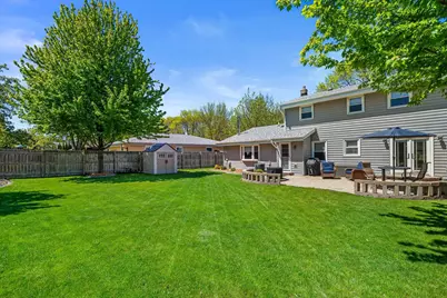 2401 W Manchester Ave, Milwaukee, WI 53221 - Photo 28