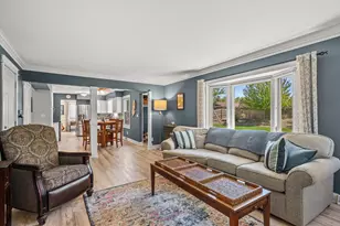 2401 W Manchester Ave, Milwaukee, WI 53221 - Photo 8