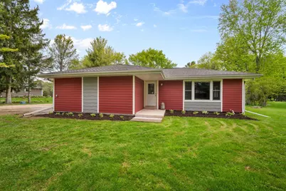 3013  El Camino Dr, Jackson, WI 53012 - Photo 1