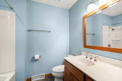 3013  El Camino Dr, Jackson, WI 53012 - Photo 16