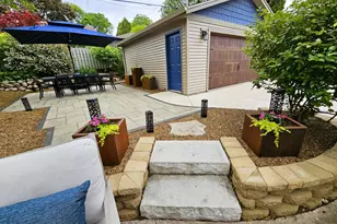 2456 N 82nd St, Wauwatosa, WI 53213 - Photo 12