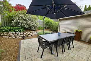 2456 N 82nd St, Wauwatosa, WI 53213 - Photo 14