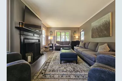 2456 N 82nd St, Wauwatosa, WI 53213 - Photo 24