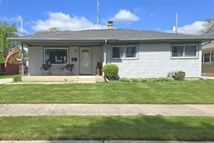 1930 Saturn Ave, Racine, WI 53404 - Photo 2