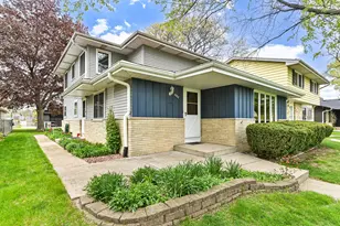 4327 N 99th St, Wauwatosa, WI 53222 - Photo 2