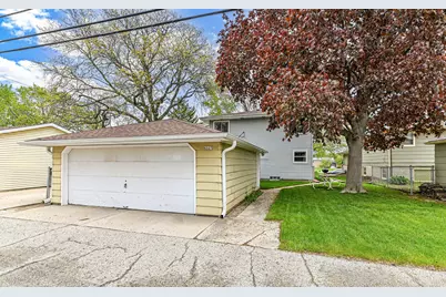 4327 N 99th St, Wauwatosa, WI 53222 - Photo 30