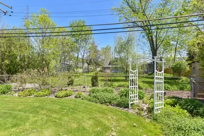 4642 N 101st St, Wauwatosa, WI 53225 - Photo 34