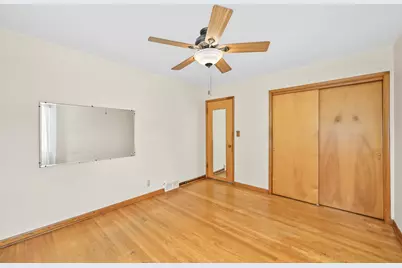 4642 N 101st St, Wauwatosa, WI 53225 - Photo 22