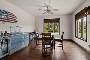 5770 W Natures Ln, Grand Chute, WI 54914 - Photo 24