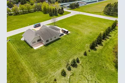 5770 W Natures Ln, Grand Chute, WI 54914 - Photo 62