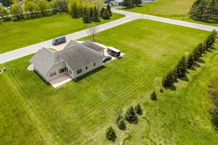 5770 W Natures Ln, Grand Chute, WI 54914 - Photo 62