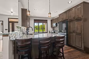 5770 W Natures Ln, Grand Chute, WI 54914 - Photo 16