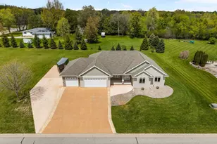5770 W Natures Ln, Grand Chute, WI 54914 - Photo 64