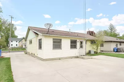105  Clark St, Watertown, WI 53094 - Photo 28