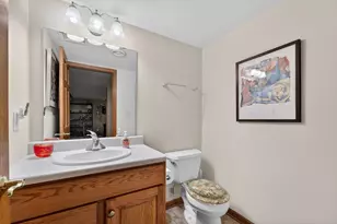 6431 Bald Eagle Rd, Racine, WI 53406 - Photo 14