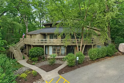 511  Tam O'Shanter Dr #E, Fontana, WI 53125 - Photo 20