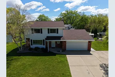 13935 W Thomas Dr, New Berlin, WI 53151 - Photo 44