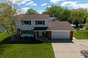 13935 W Thomas Dr, New Berlin, WI 53151 - Photo 44