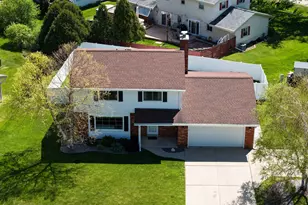13935 W Thomas Dr, New Berlin, WI 53151 - Photo 42