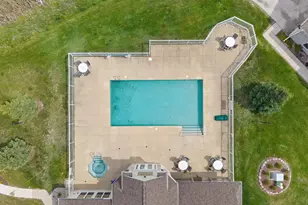 n17w26495 Meadowgrass Cir, Pewaukee, WI 53072 - Photo 22