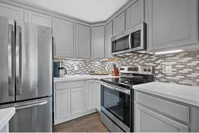 N17W26495  Meadowgrass Cir #B, Pewaukee, WI 53072 - Photo 6