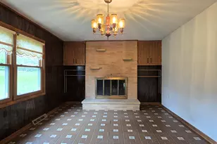 6730 Manchester Dr, Greendale, WI 53129 - Photo 14