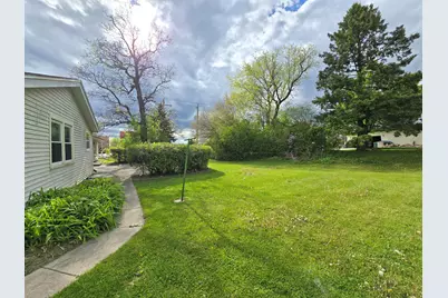 6730  Manchester Dr, Greendale, WI 53129 - Photo 46