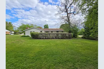 6730  Manchester Dr, Greendale, WI 53129 - Photo 44