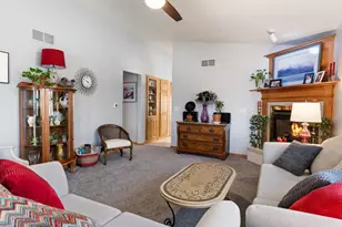 2138 S 22nd St, Manitowoc, WI 54220 - Photo 4