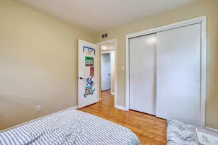 8508 W Keefe Ave, Milwaukee, WI 53222 - Photo 22