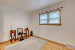 8508 W Keefe Ave, Milwaukee, WI 53222 - Photo 10