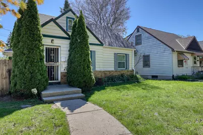 4752 N 89th St, Milwaukee, WI 53225 - Photo 2