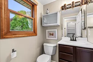800 Sweetbriar Ct, Waukesha, WI 53186 - Photo 34